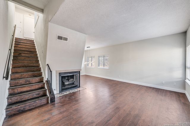 7123 Thrush View Ln Apt 20, San Antonio, TX 78209