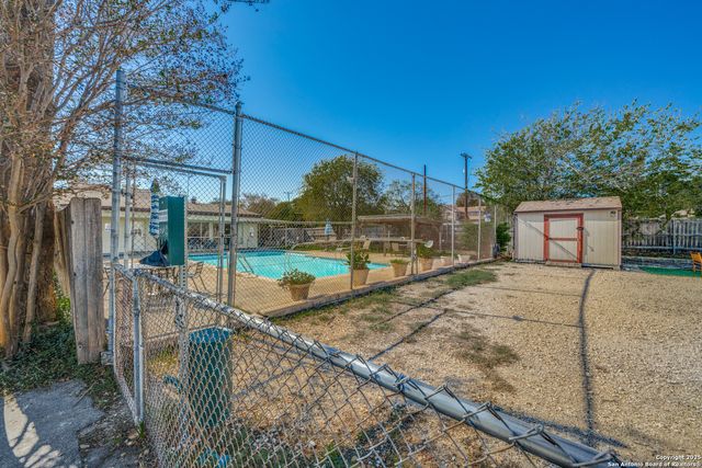 7123 Thrush View Ln Apt 20, San Antonio, TX 78209