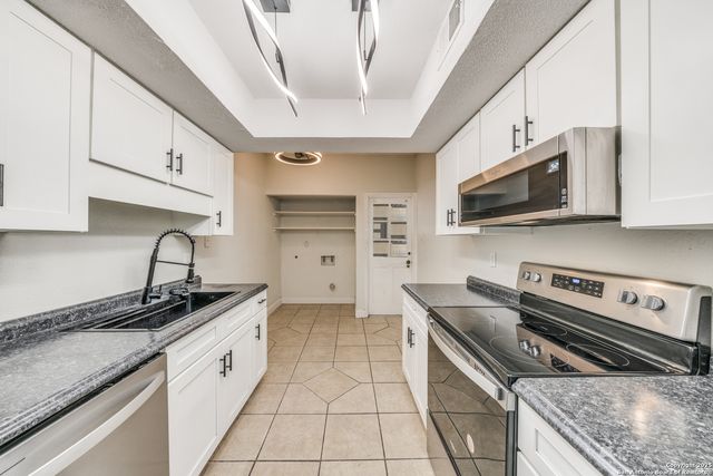 7123 Thrush View Ln Apt 20, San Antonio, TX 78209