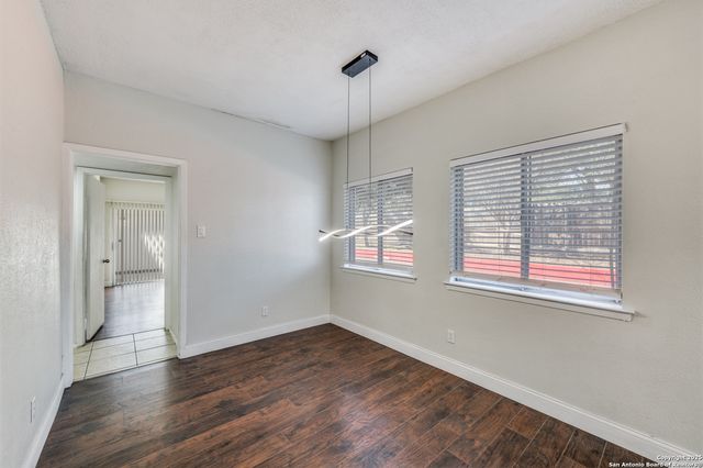 7123 Thrush View Ln Apt 20, San Antonio, TX 78209