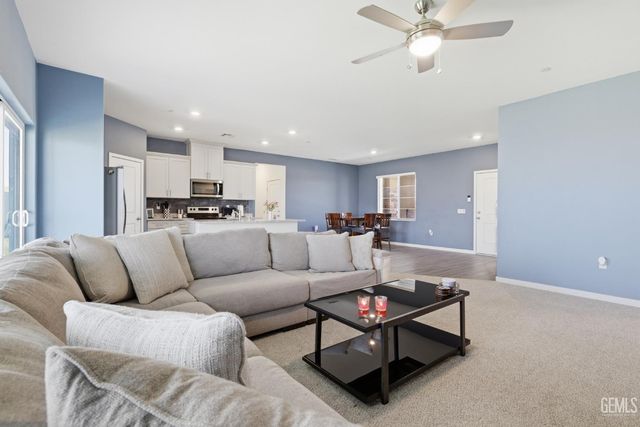 5101 Chukchansi Avenue, Bakersfield, CA 93306