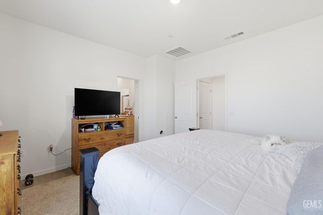 5101 Chukchansi Avenue, Bakersfield, CA 93306
