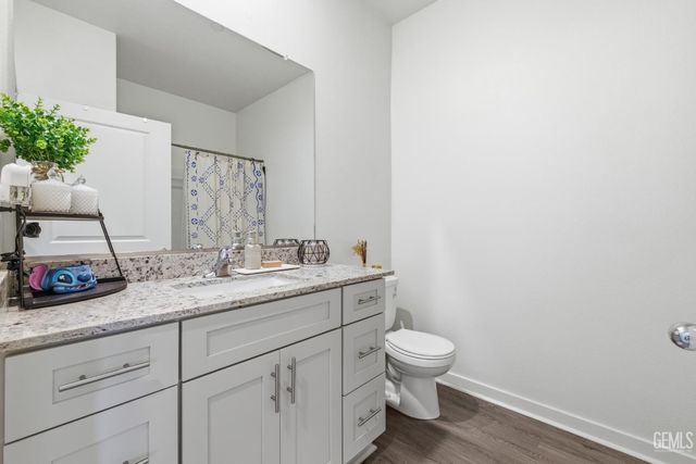 5101 Chukchansi Avenue, Bakersfield, CA 93306