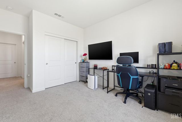 5101 Chukchansi Avenue, Bakersfield, CA 93306