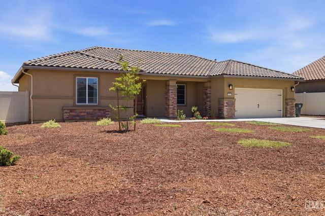 5101 Chukchansi Avenue, Bakersfield, CA 93306