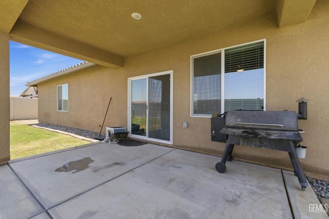 5101 Chukchansi Avenue, Bakersfield, CA 93306