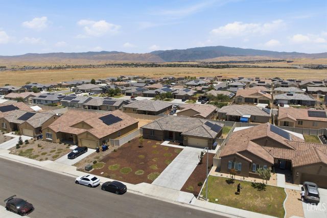 5101 Chukchansi Avenue, Bakersfield, CA 93306