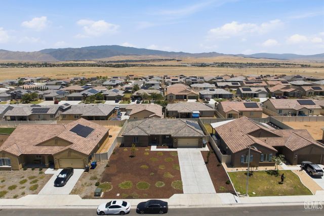 5101 Chukchansi Avenue, Bakersfield, CA 93306