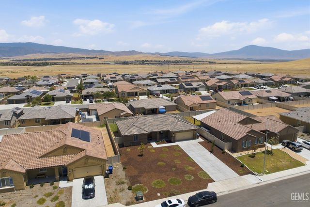 5101 Chukchansi Avenue, Bakersfield, CA 93306