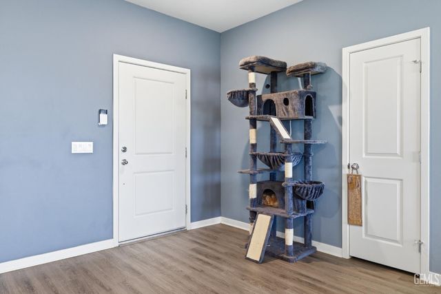 5101 Chukchansi Avenue, Bakersfield, CA 93306