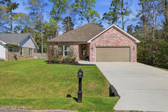 954 Laa La Place, Diamondhead, MS 39525