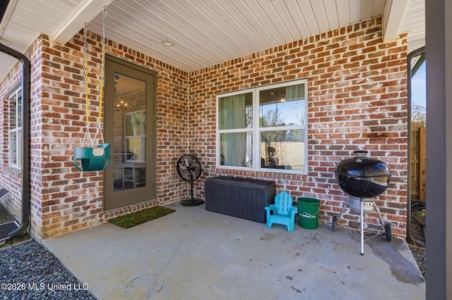 954 Laa La Place, Diamondhead, MS 39525