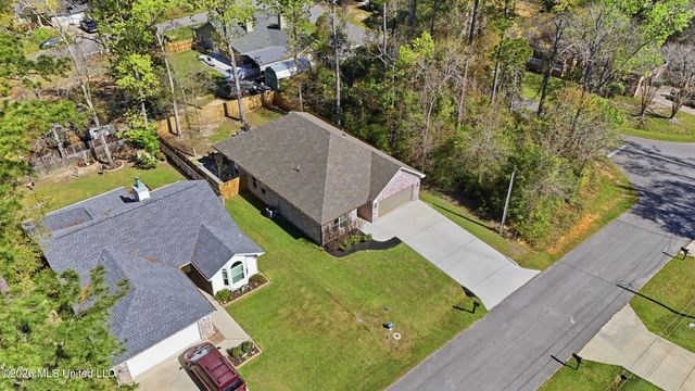 954 Laa La Place, Diamondhead, MS 39525