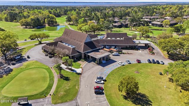 954 Laa La Place, Diamondhead, MS 39525