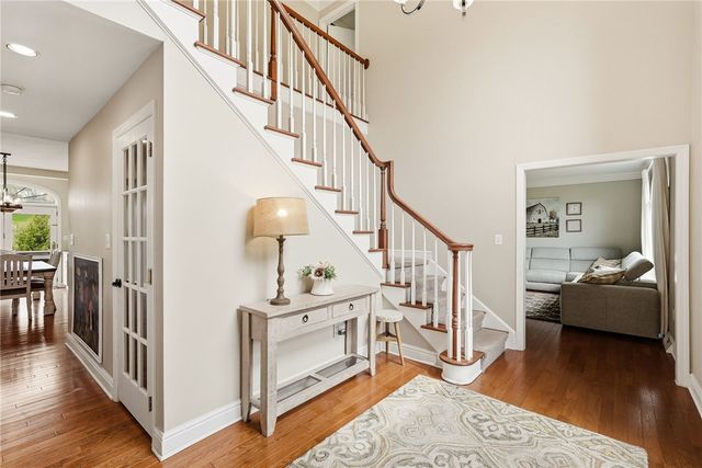 315 Fox Run Dr, Peters Twp, PA 15367