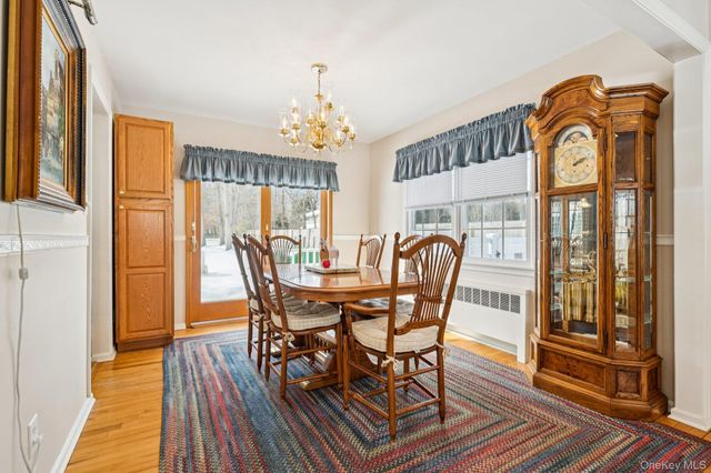 14 Hillside Avenue, Saint James, NY 11780