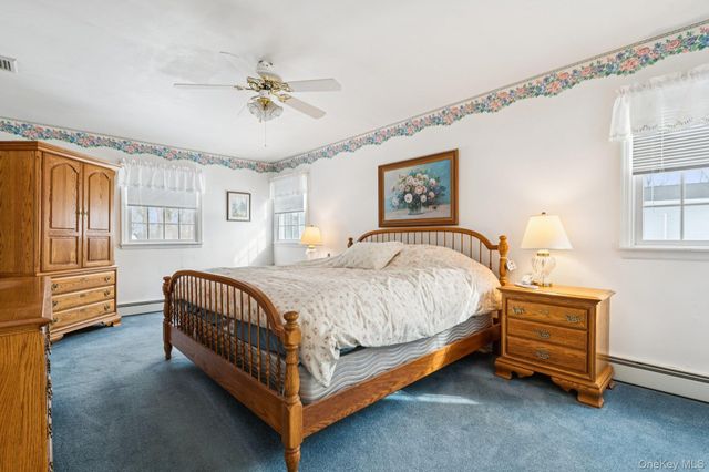 14 Hillside Avenue, Saint James, NY 11780