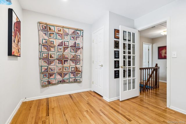 14 Hillside Avenue, Saint James, NY 11780