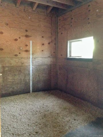 14 Hillside Avenue, Saint James, NY 11780