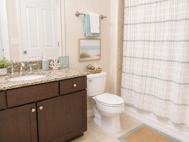 9064 N Capistrano Street 5004, Naples, FL 34113