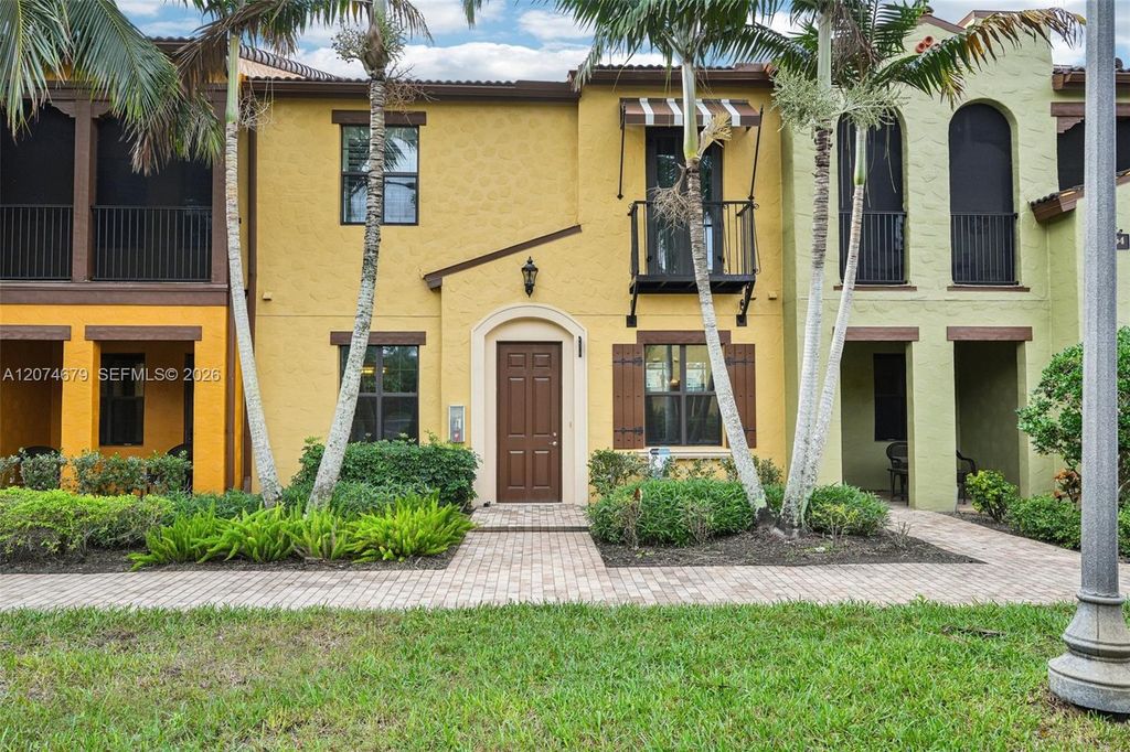 9064 N Capistrano Street 5004, Naples, FL 34113