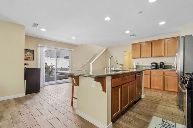 1410 Silverberry Lane, Beaumont, CA 92223