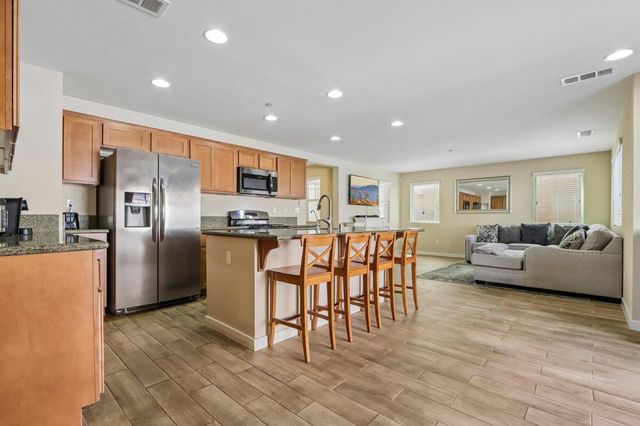 1410 Silverberry Lane, Beaumont, CA 92223