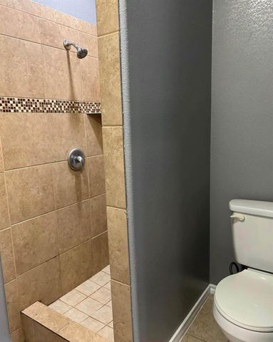 10342 Doyle RD 1B, Del Valle, TX 78617
