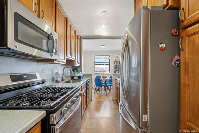 84-20 153rd Avenue 6K, Howard Beach, NY 11414