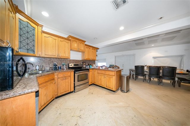 12265 SW 43rd St, Miami, FL 33175