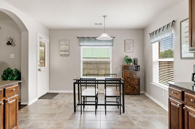 195 Midtown Park Drive, Alvin, TX 77511