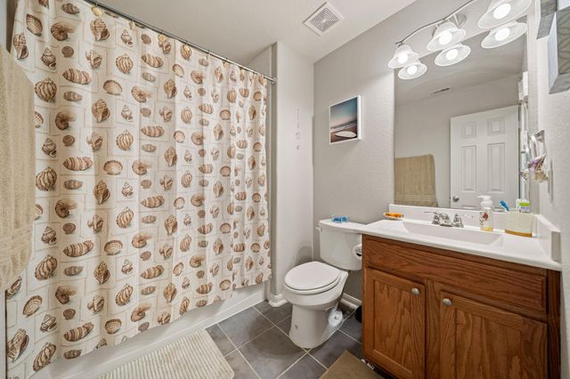 195 Midtown Park Drive, Alvin, TX 77511