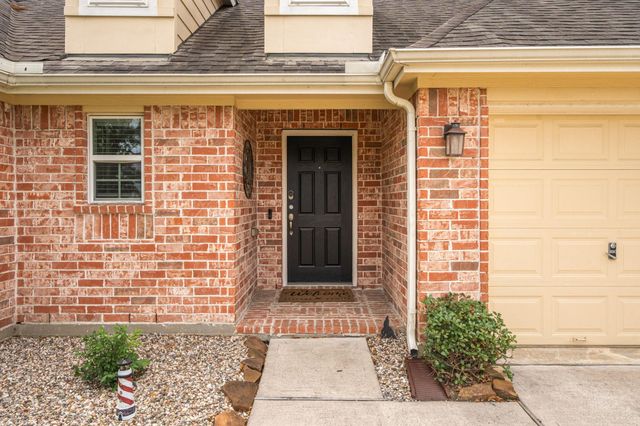 195 Midtown Park Drive, Alvin, TX 77511