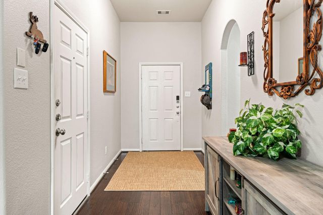 195 Midtown Park Drive, Alvin, TX 77511