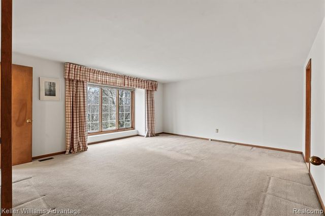 47040 Elmsmere Drive, Northville, MI 48167