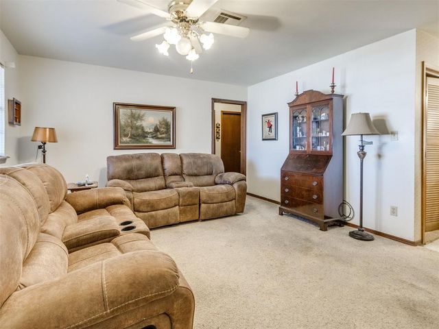 16 Red Rock Road, Shawnee, OK 74804