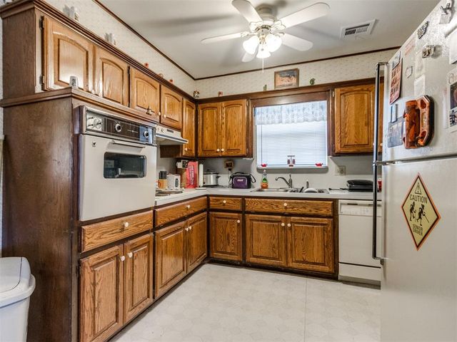 16 Red Rock Road, Shawnee, OK 74804