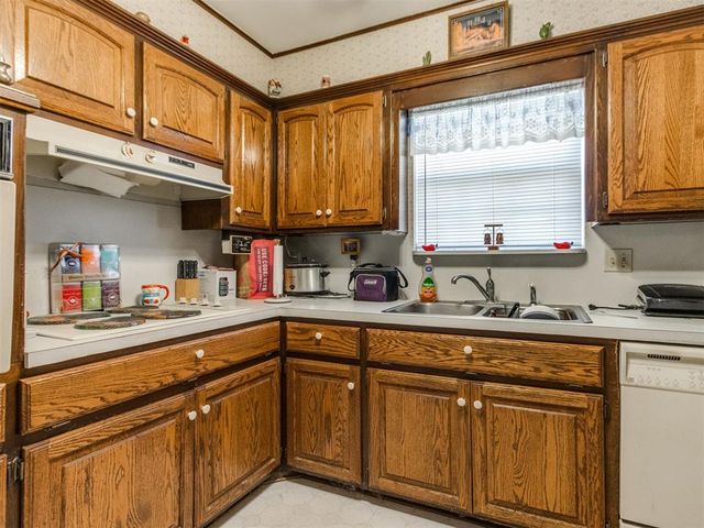 16 Red Rock Road, Shawnee, OK 74804