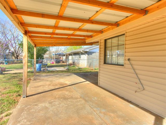 16 Red Rock Road, Shawnee, OK 74804