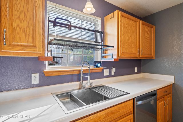 3741 BUCKINGHAM PARK, Jefferson City, MO 65109