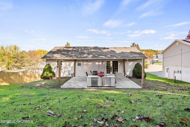 3741 BUCKINGHAM PARK, Jefferson City, MO 65109