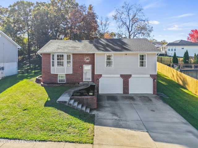 3741 BUCKINGHAM PARK, Jefferson City, MO 65109