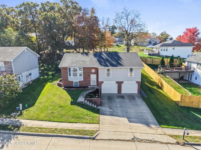 3741 BUCKINGHAM PARK, Jefferson City, MO 65109