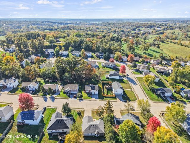 3741 BUCKINGHAM PARK, Jefferson City, MO 65109