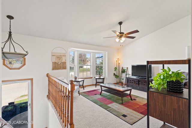 3741 BUCKINGHAM PARK, Jefferson City, MO 65109