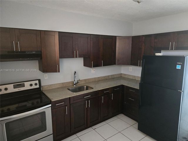 1420 NW 111th St, Miami, FL 33167