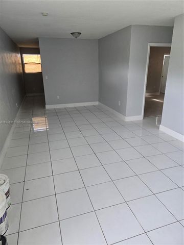 1420 NW 111th St, Miami, FL 33167