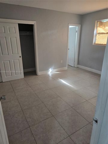 1420 NW 111th St, Miami, FL 33167