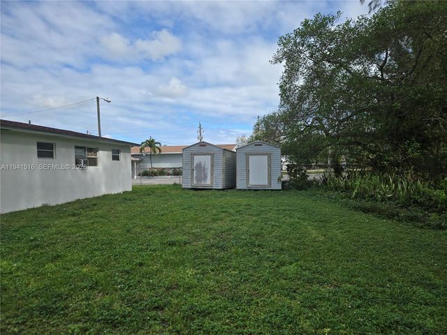 1420 NW 111th St, Miami, FL 33167