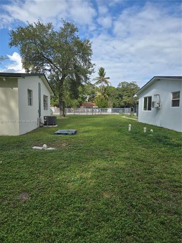1420 NW 111th St, Miami, FL 33167